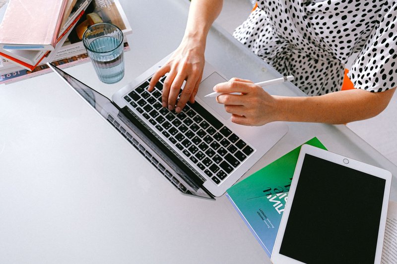 Top 12 Side Hustles You Can Start This Weekend